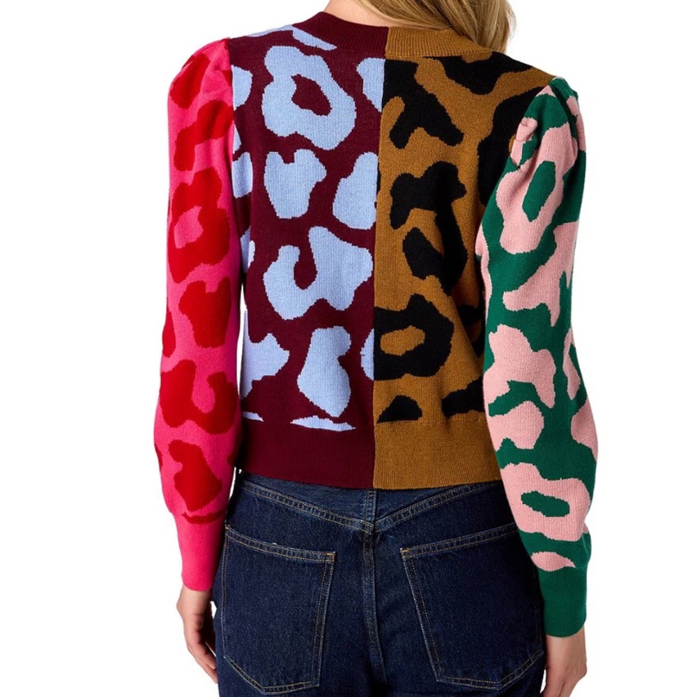 Jovie Cashmere Blend Intarsia Knit Color Block Leopard V-Neck Long Sleeve Button - Picture 2 of 6